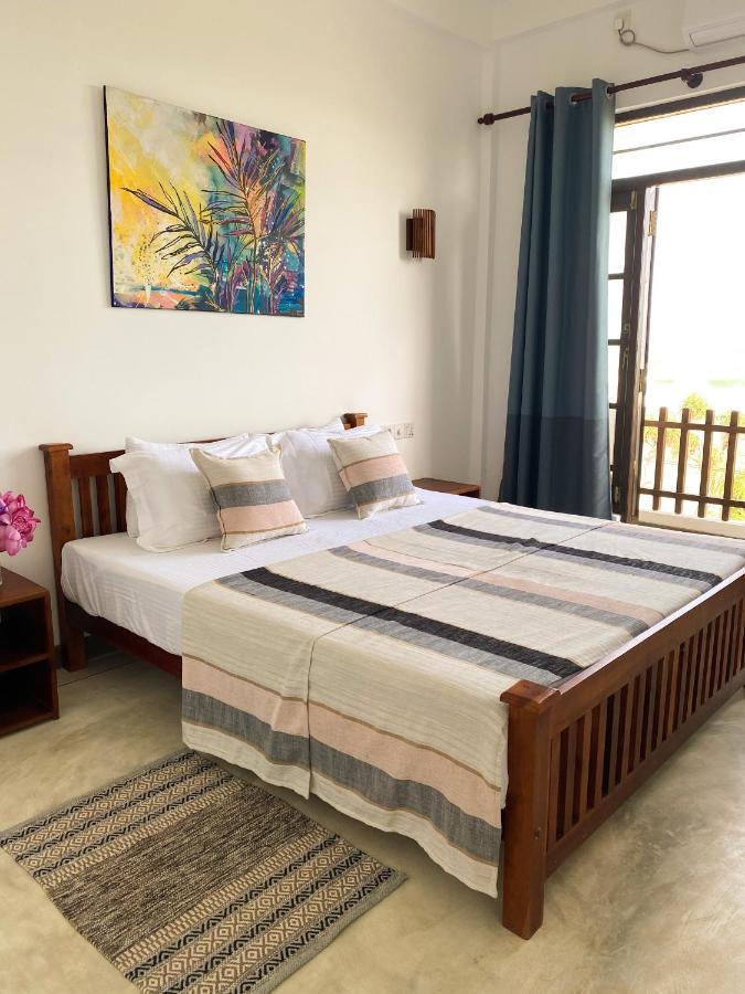 Peak Point Hotel Matara Exterior photo