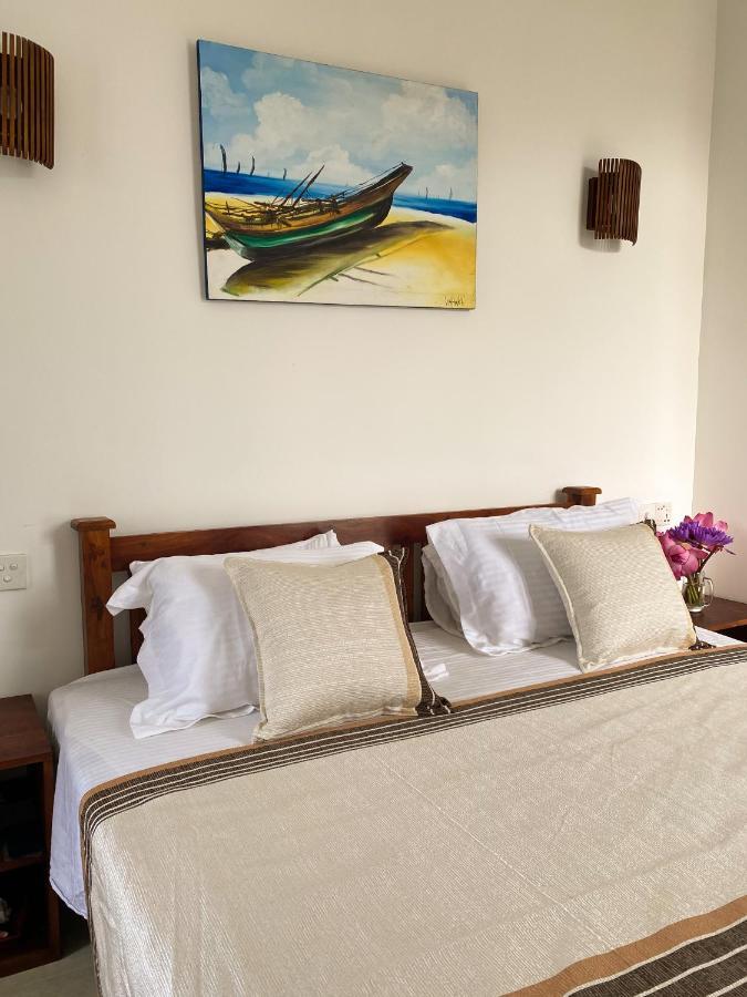 Peak Point Hotel Matara Exterior photo